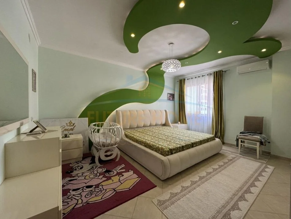 Tirane, jepet me qera apartament 2+1 Kati 3, 120 m² 500 € (BLEVARDI MIGJENI)