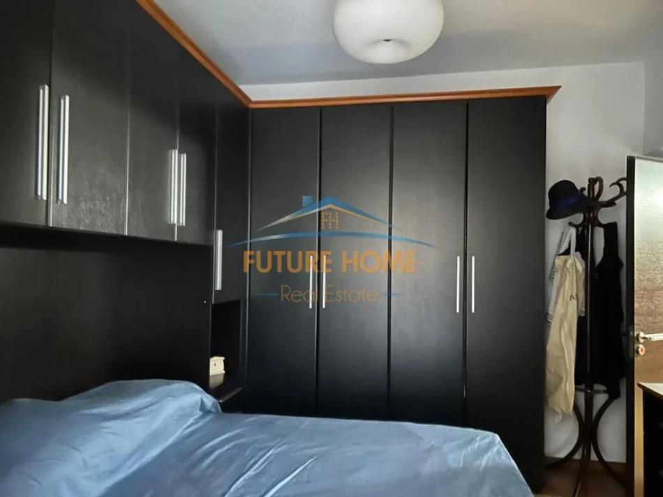 Tirane, jepet me qera apartament 1+1 Kati 5, 60 m² 500 € (MYSLYM SHYRI)