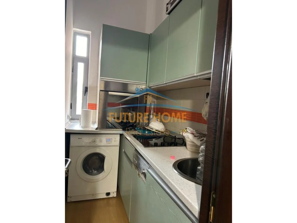 Tirane, jepet me qera apartament 1+1 Kati 5, 60 m² 500 € (myslym shyri)