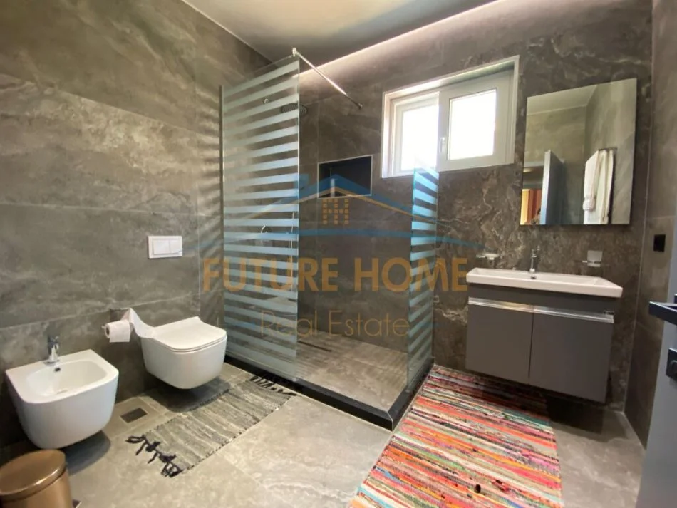 Tirane, jepet me qera apartament 2+1 Kati 3, 100 m² 800 € (Komuna Parisit, Vasil Shanto)