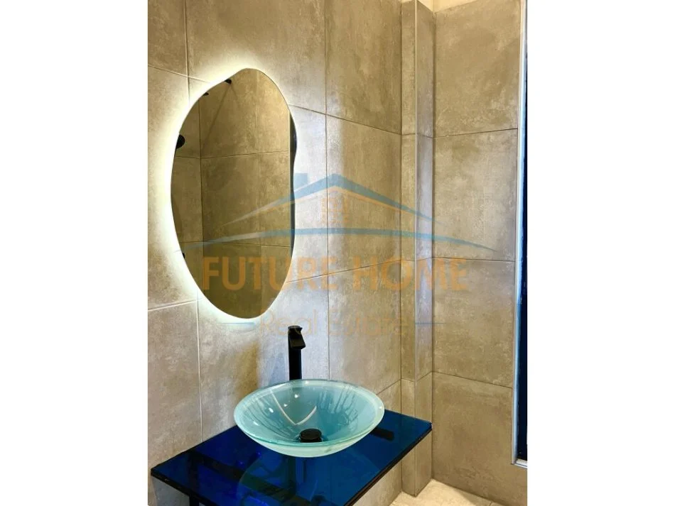 Tirane, jepet me qera apartament 1+1 Kati 6, 68 m² 1.000 € (Rruga e Kavajes)