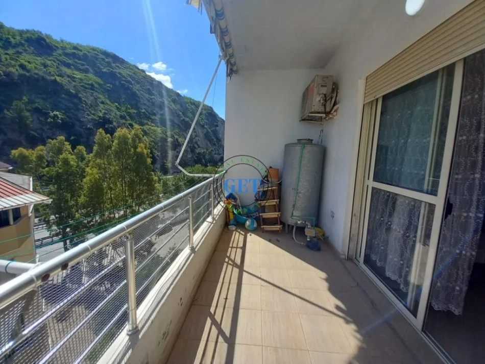 Durres, shitet apartament 1+1+Ballkon, Kati 6, 70 m² 90,000 € (Shkembi i Kavajes)