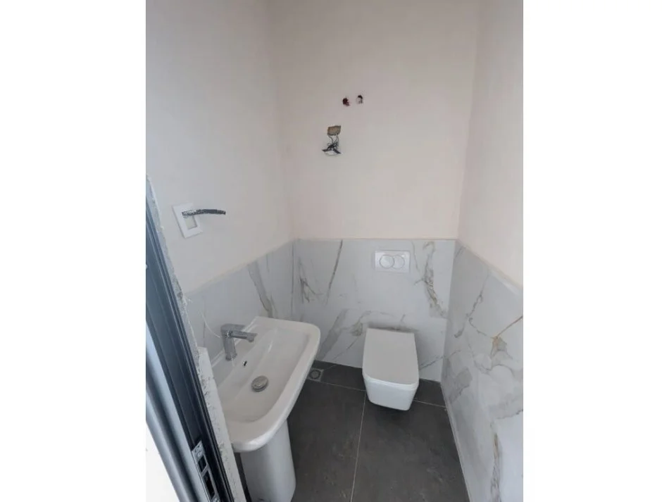 Tirane, shitet apartament 1+1 Kati 0, 71 m² 184.000 € (Selite, Tirane)