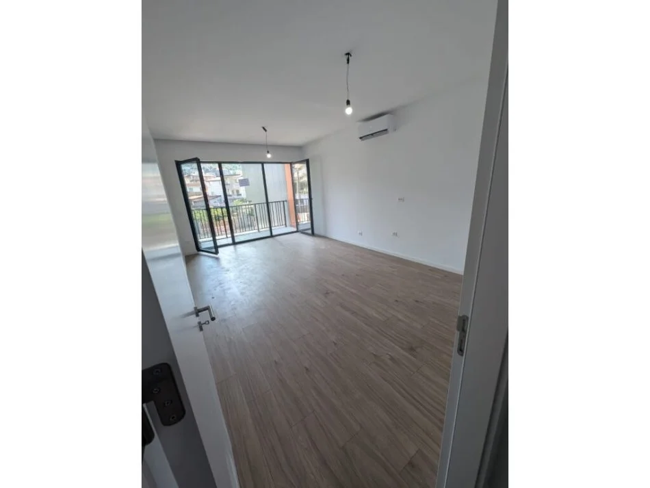 Tirane, shitet apartament 1+1 Kati 0, 71 m² 184.000 € (Selite, Tirane)