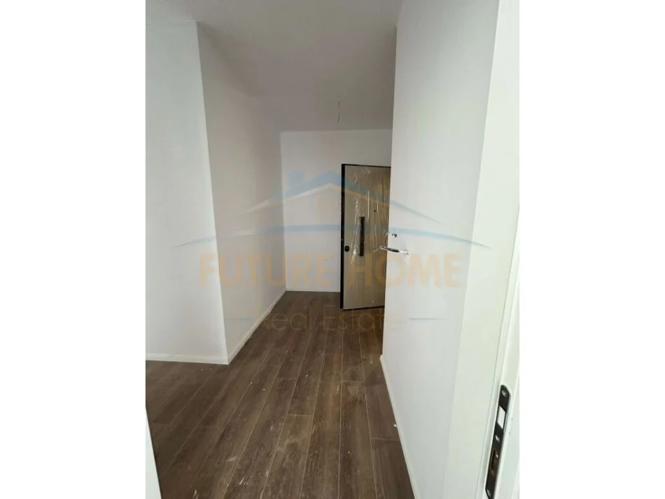 Tirane, shes apartament 2+1 Kati 3, 116 m² 189.000 € (Ish Fusha Aviacionit)