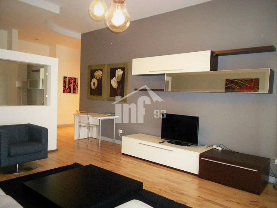 Tirane, jepet me qera apartament 1+1 Kati 4, 80 m² 1.100 € (PRANË RADIO TELEVIZIONIT SHQIPTAR)