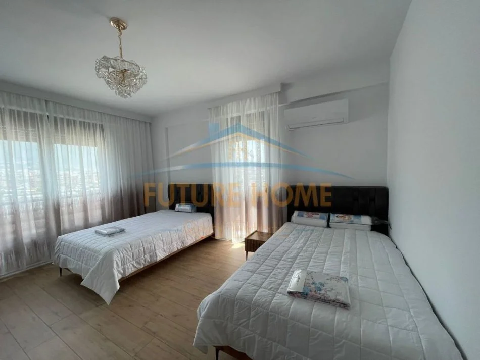 Tirane, jepet me qera apartament 2+1 Kati 7, 113 m² 950 € (PAZARI I RI)