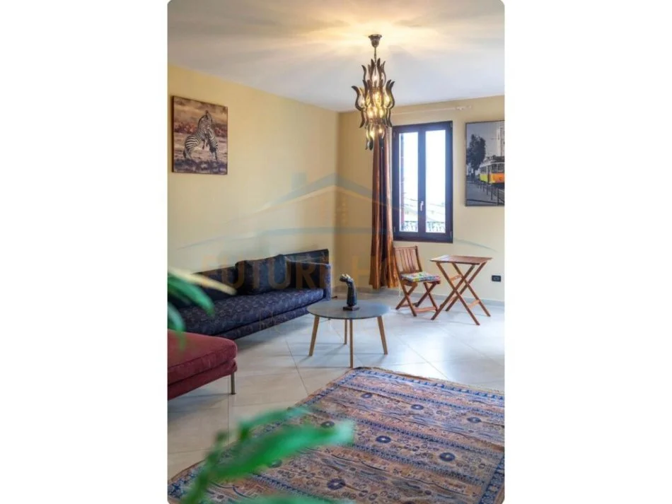 Durres, jap me qera shtepi 2+1 Kati 2, 100 m² 500 € (Taulantia)