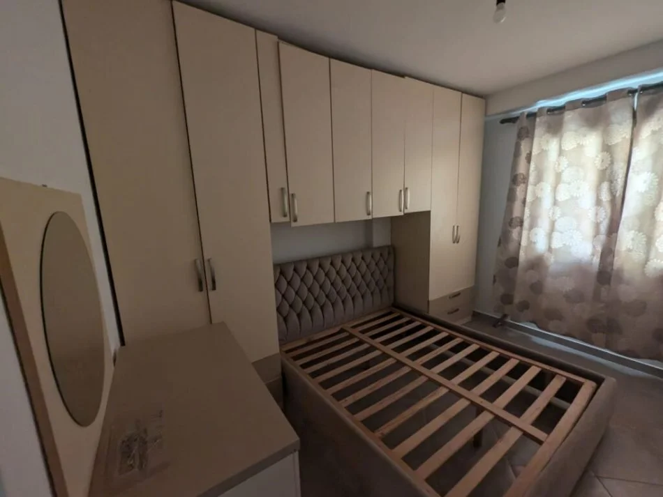 Tirane, jepet me qera apartament 2+1 Kati 4, 85 m² 470 € (Kodra e Diellit)