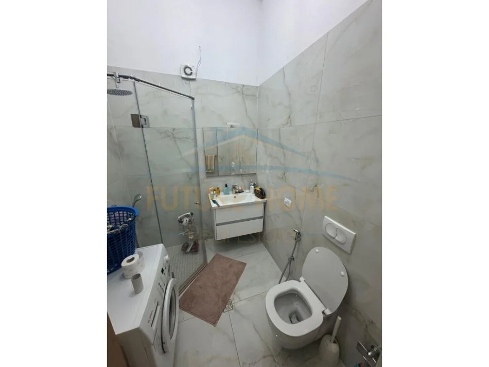Durres, shitet apartament 1+1+Ballkon Kati 5, 62 m² 91.000 € (Mali i Robit , Durres)