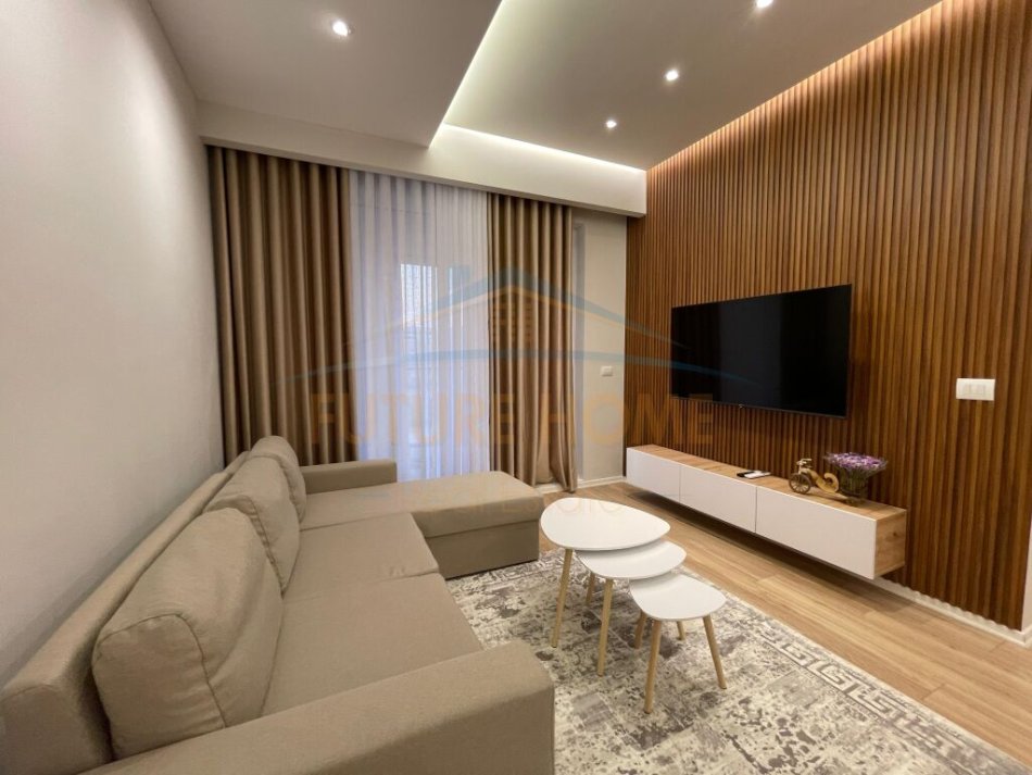Tirane, jepet me qera apartament 1+1 Kati 3, 65 m² 550 € (Rruga Jordan Misja)