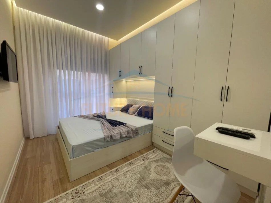 Tirane, jepet me qera apartament 1+1 Kati 6, 65 m² 550 € (Rruga "Jordan Misja")