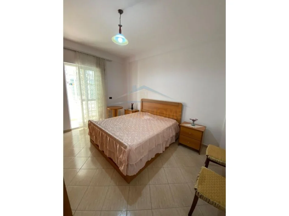 Tirane, jepet me qera apartament 2+1+Ballkon Kati 1, 100 m² 450 € (Kodra e Diellit)