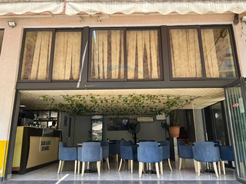 Tirane, shitet lokal Kati 0, 47 m² 130.000 € (unaza e re)