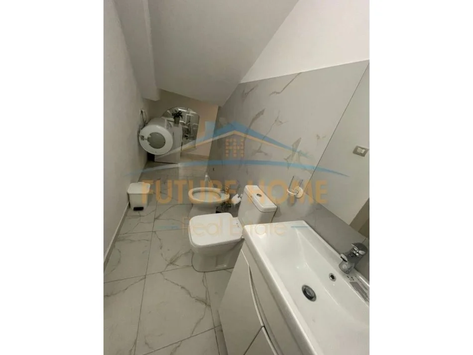 Tirane, jepet me qera 2+1 Kati 1, 83 m² 350 € (Rruga Teleferiku)