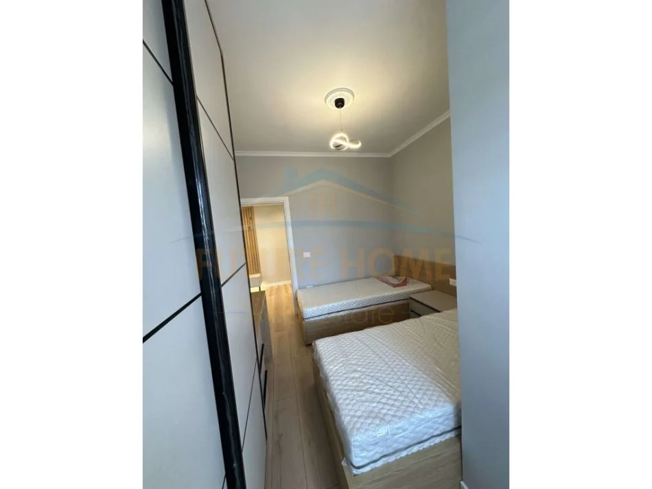 Tirane, shitet apartament 2+1+Ballkon Kati 5, 87 m² 142.000 € (laprake)