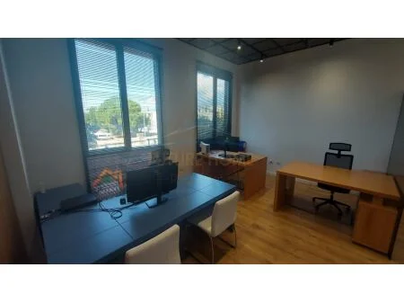 Tirane, shitet ambjent biznesi Kati 1, 42 m² 127.000 € (Rruga Kongresi Manastirit, Kompleksi ASL, Tirane, AREA43084)