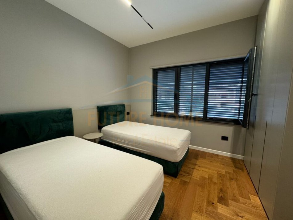 Durres, jap me qera apartament 3+1+Ballkon Kati 4, 120 m² 1.200 € (BluStare)