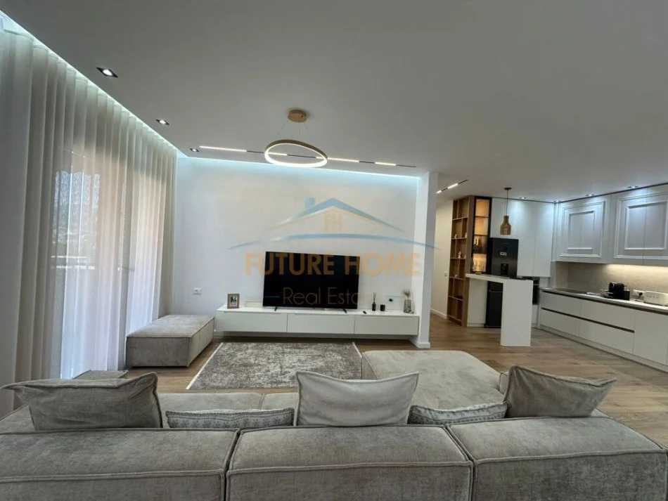Tirane, jepet me qera apartament 2+1+Aneks+Ballkon Kati 4, 113 m² 1.400 € (Rruga e Kavajes)