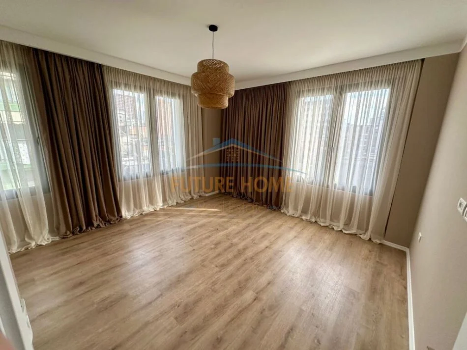 Tirane, shitet apartament 2+1 Kati 2, 105 m² 235.000 € (Frosina Plku)