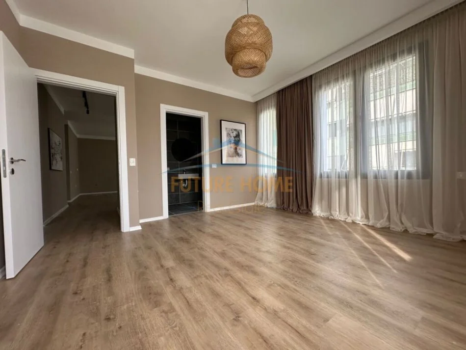 Tirane, shitet apartament 2+1 Kati 2, 105 m² 235.000 € (Frosina Plku)