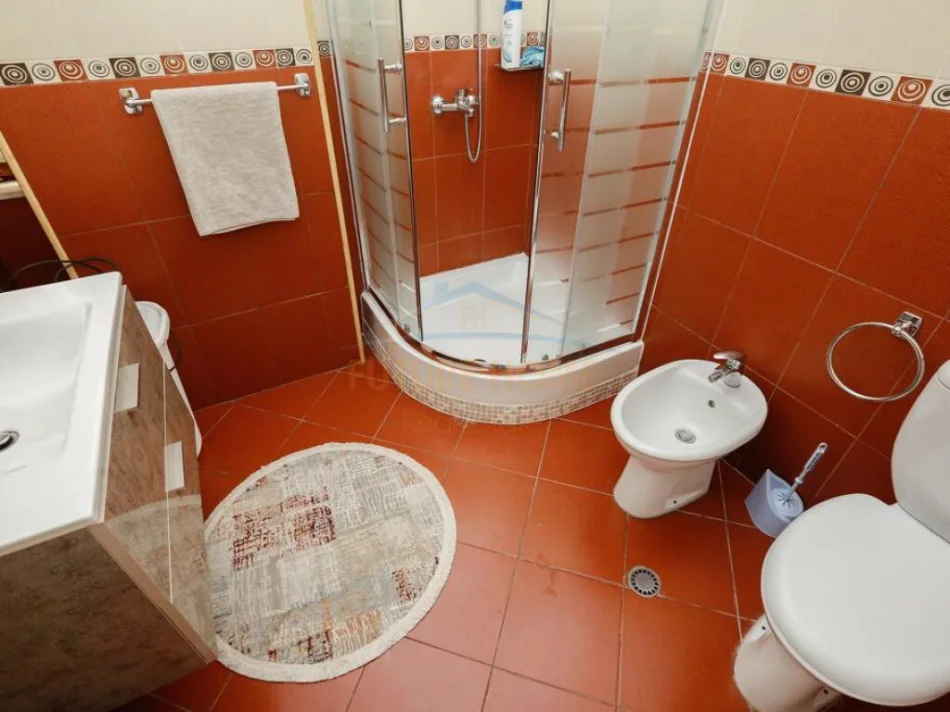 Tirane, shitet apartament 3+1 Kati 16, 157 m² (9 KATESHET)