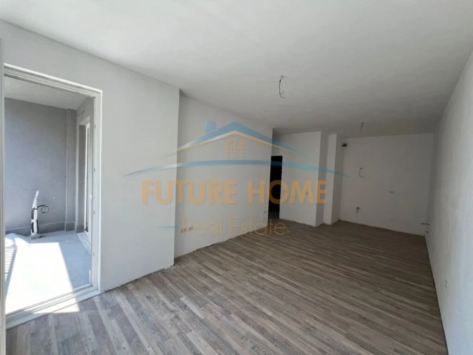 Tirane, shitet 2+1+Ballkon Kati 5, 91 m² 91.200 € (Univers City QTU)