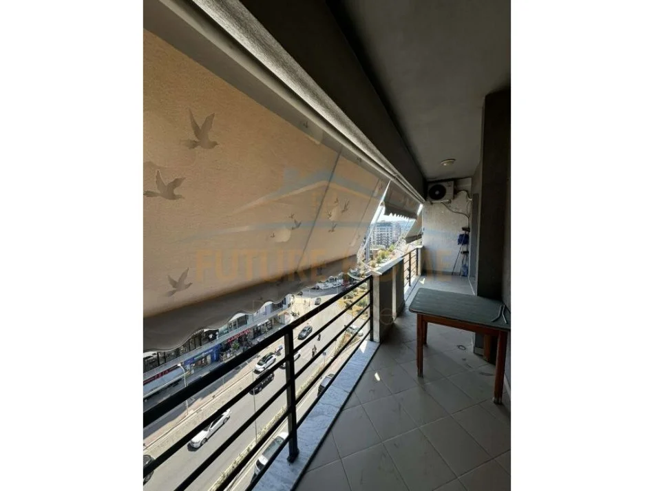 Tirane, jepet me qera apartament 2+1 Kati 7, 100 m² 450 € (Unaza e Re)