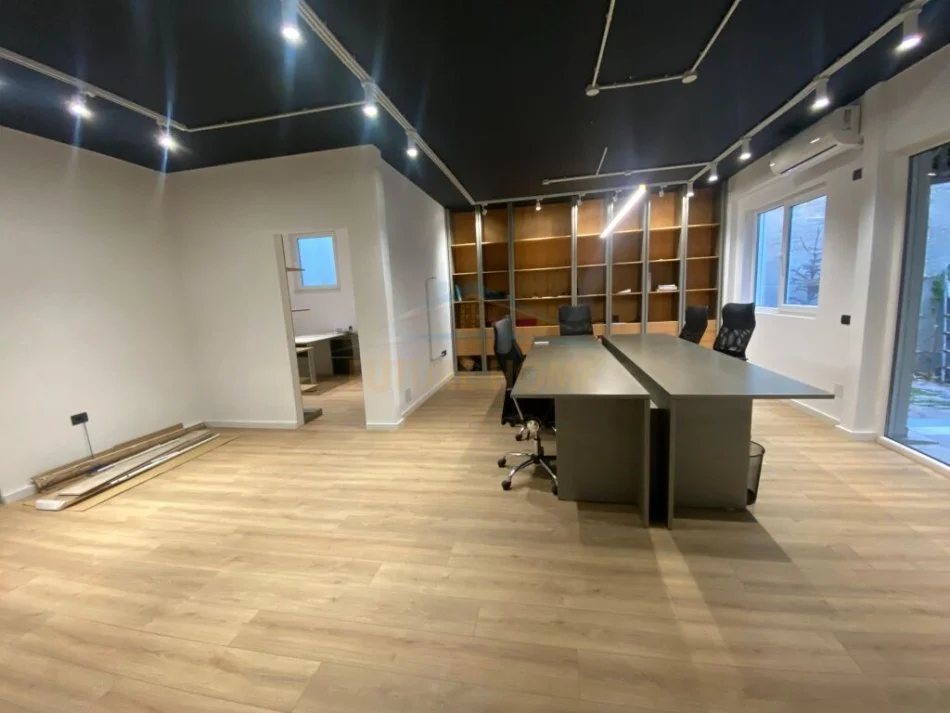 Tirane, shes 2+1 Kati 3, 72 m² 135.000 € (Kompleksi Fz, Liqeni i thate)