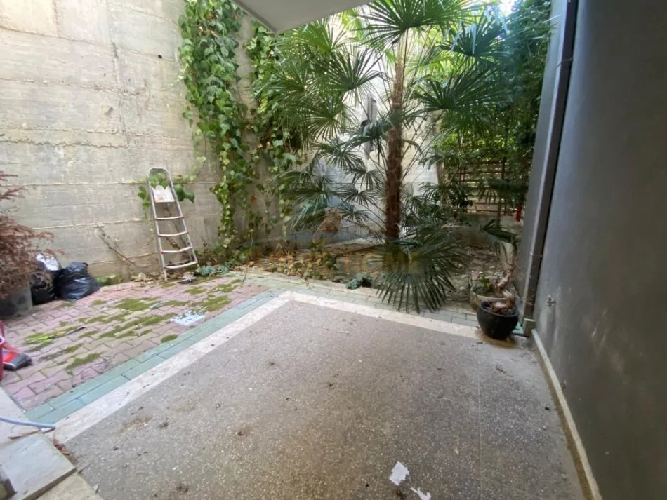 Tirane, shes 2+1 Kati 3, 72 m² 135.000 € (Kompleksi Fz, Liqeni i thate)