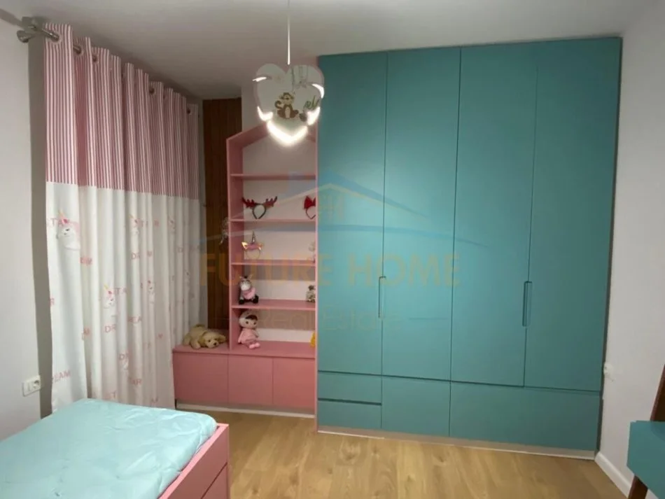 Tirane, shitet apartament 3+1 Kati 9, 156 m² 229.500 € (Ish Fusha e Aviacionit)