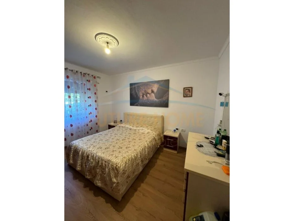 Tirane, shitet apartament 2+1 Kati 5, 102 m² 95.000 € (Allias)