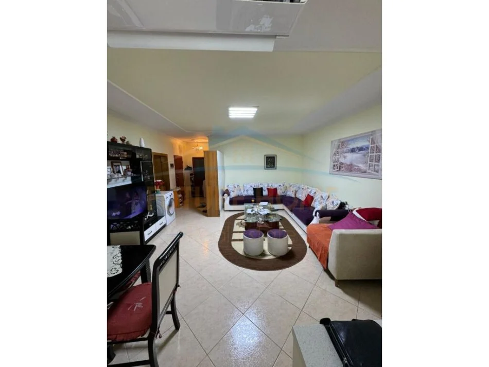 Tirane, shitet apartament 2+1 Kati 5, 102 m² 95.000 € (Allias)