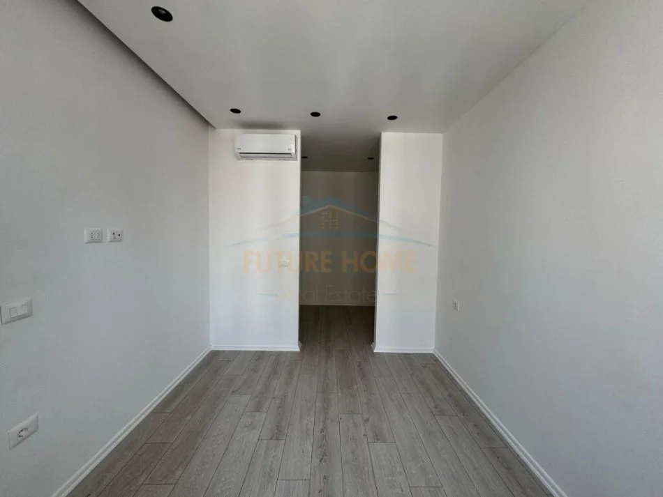Tirane, jepet me qera apartament 1+1+Ballkon Kati 4, 66 m² 400 € (Unaza e Re)
