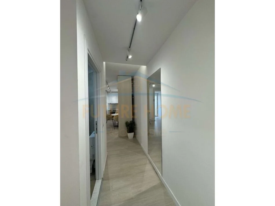 Tirane, jepet me qera apartament 1+1 Kati 1, 57 m² 500 € (Komuna e Parisit)