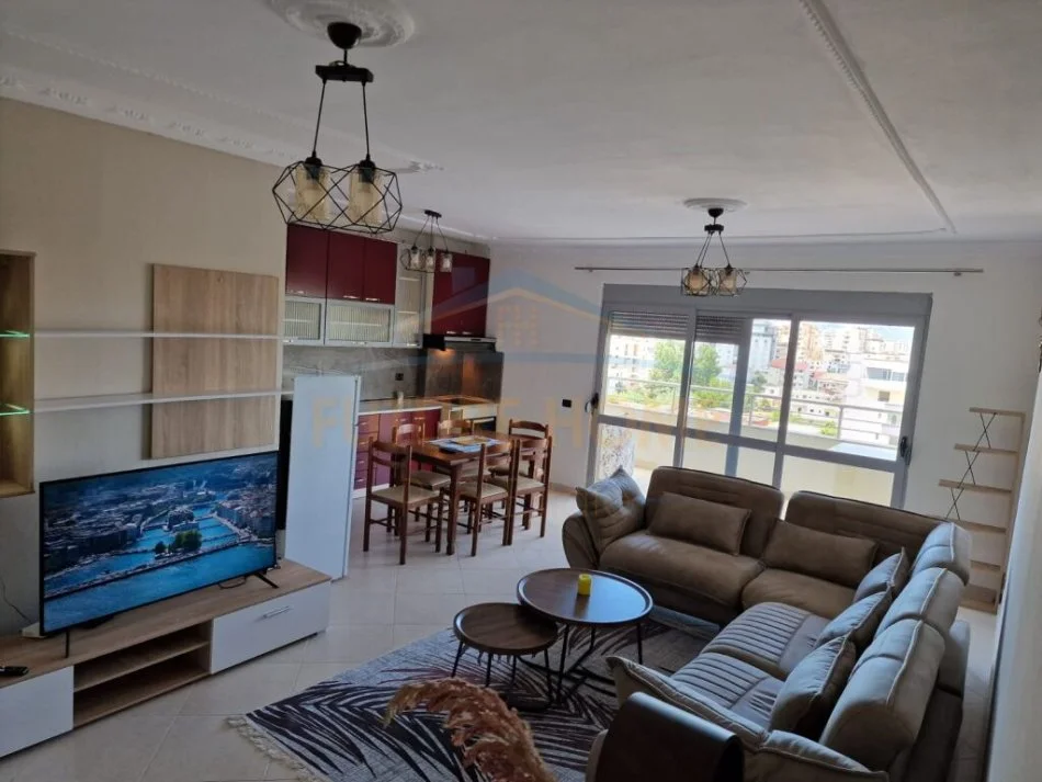 Durres, shitet apartament 2+1+Ballkon Kati 6, 110 m² 135.000 € (Durres)