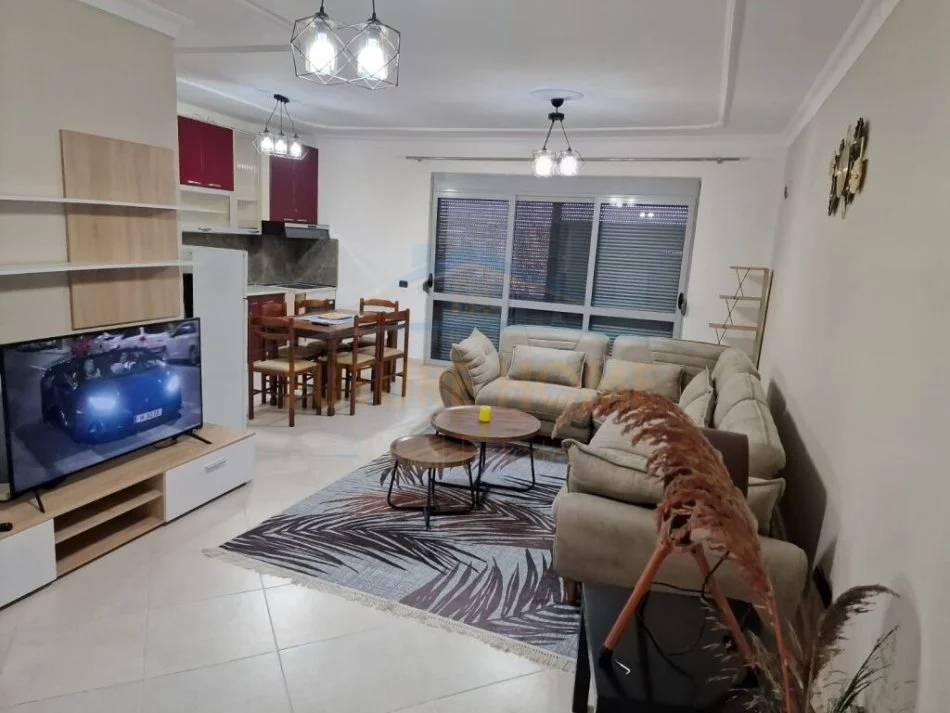 Durres, shitet apartament 2+1 Kati 6, 110 m² 135.000 € (Plazh Hekurrudha, Durres)