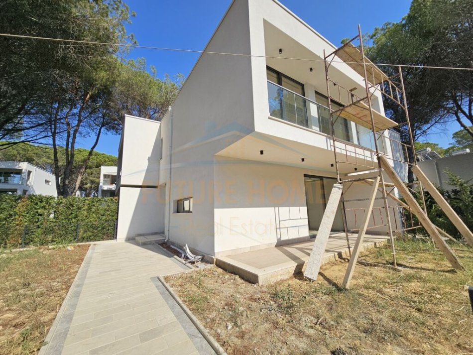 Durres, shitet Vile 2+1 Kati 0, 391 m² 500.000 € (San Pietro,Gjiri I Lalzit)