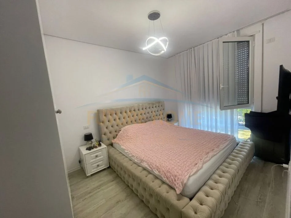 Tirane, shitet apartament 2+1 Kati 0, 603 m² 380.000 € (San Pietro,Gjiri I Lalzit)