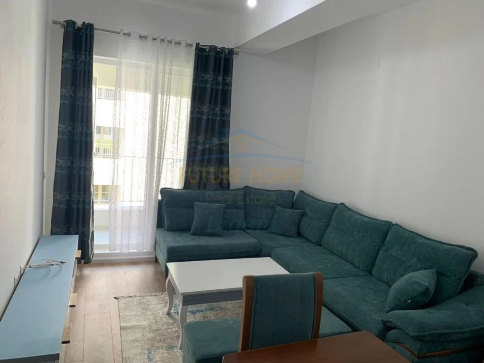 Tirane, jepet me qera apartament 2+1 Kati 3, 87 m² 500 € (Ali Demi)