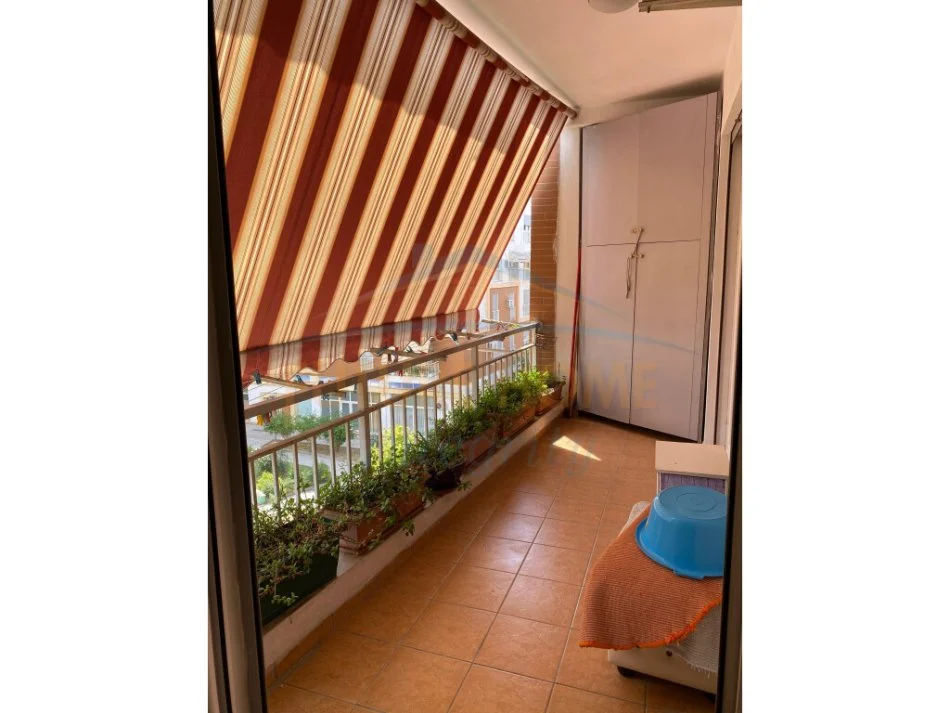 Tirane, jepet me qera apartament 2+1+Aneks+Ballkon Kati 3, 95 m² 750 € (Jordan Misja)