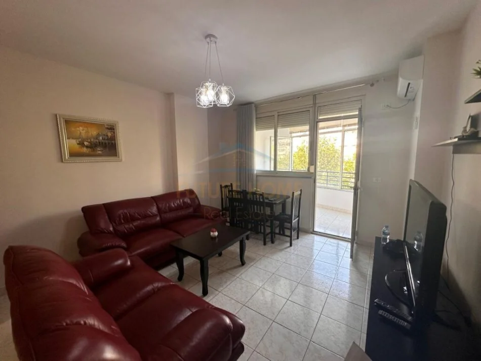 jepet me qera apartament 2+1+Ballkon , 101 m² 600 € (Don Bosko)