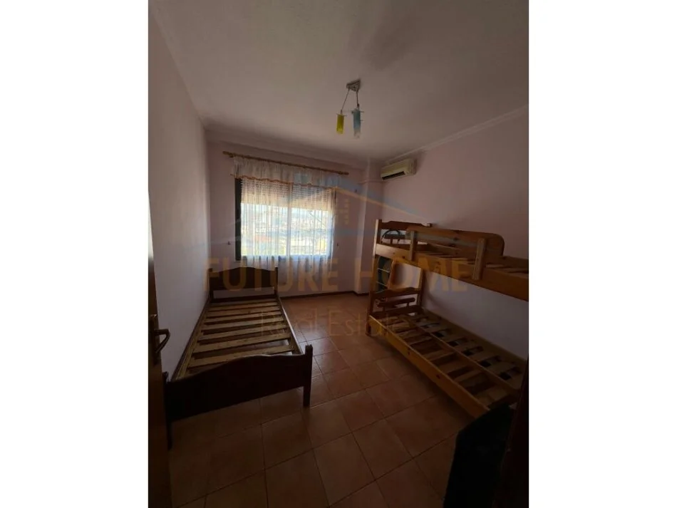 Tirane, jepet me qera 3+1 , 151 m² 750 € (Rruga Sulejman Pitarka)