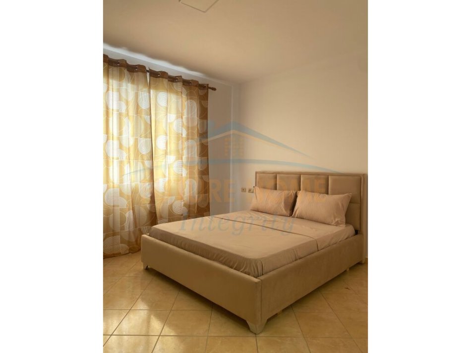 Tirane, jepet me qera apartament 2+1 Kati 5, 106 m² 600 € (Don Bosko)