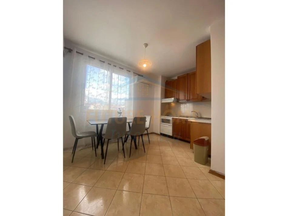 Tirane, jepet me qera apartament 2+1 Kati 5, 105 m² 600 € (DON BOSKO)