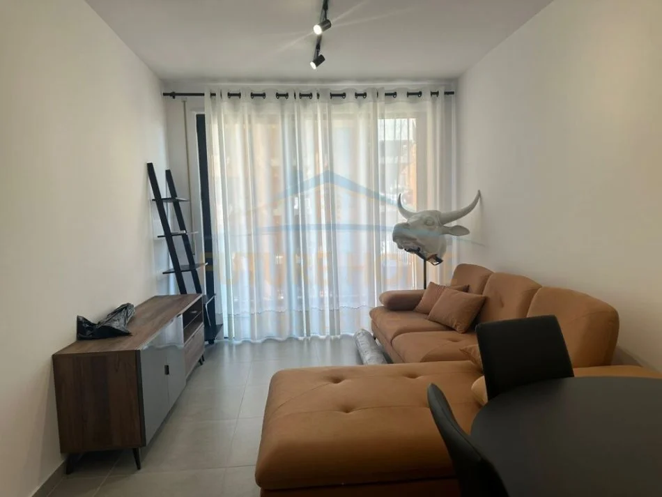 Tirane, jepet me qera apartament 1+1 Kati 4, 60 m² 550 € (Kompleksi ASL 2)