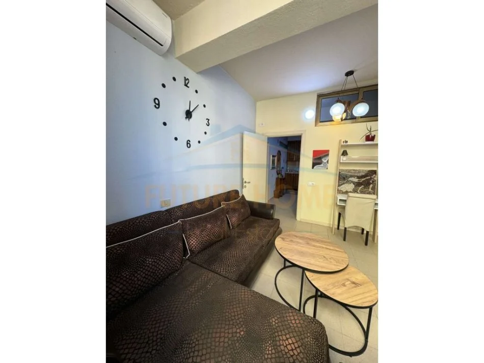 Tirane, jepet me qera apartament 1+1+Ballkon Kati 2, 570 € (Bulevardi i Ri)