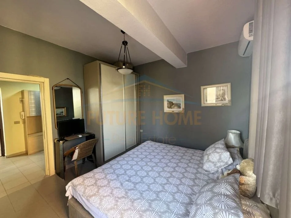 Tirane, jepet me qera apartament 1+1+Ballkon Kati 2, 570 € (Bulevardi i Ri)