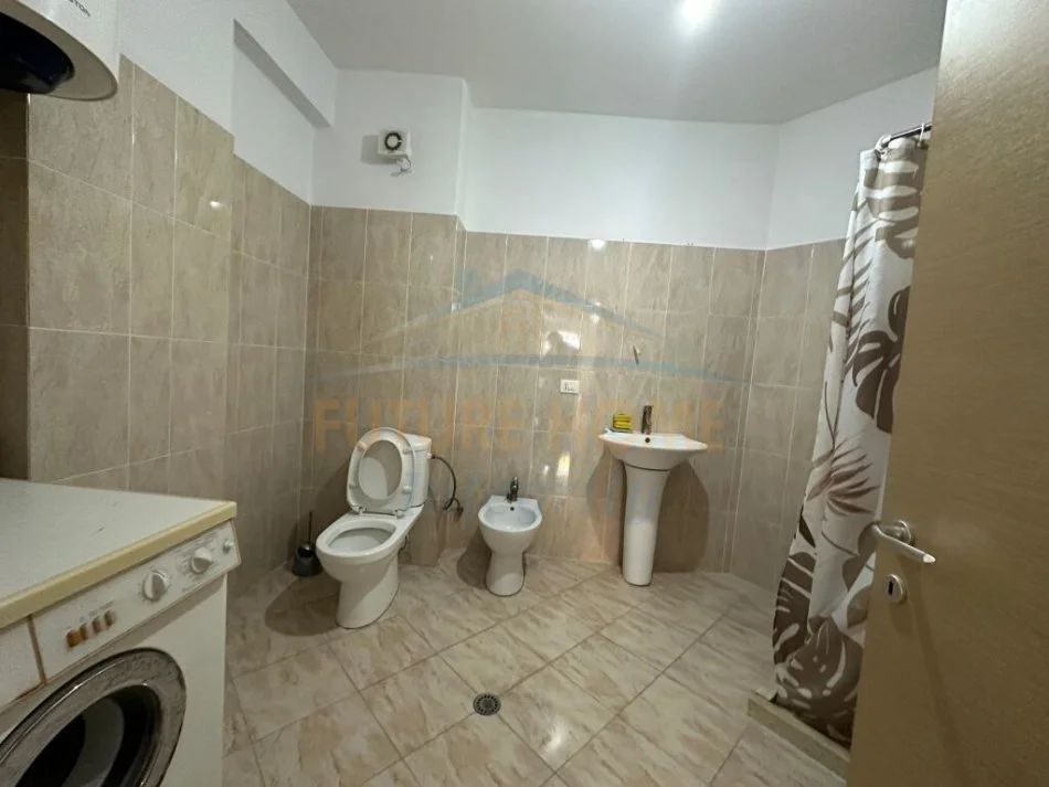 Tirane, shitet apartament 1+1 Kati 6, 75 m² 72.000 € (Unaza e Re)