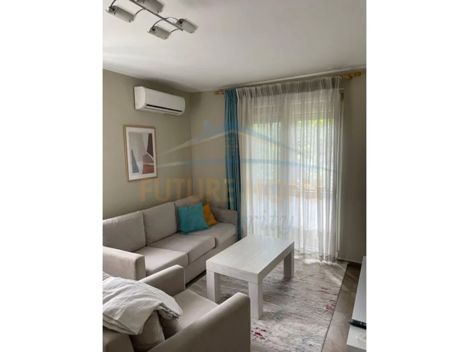 Tirane, jepet me qera apartament 2+1 Kati 3, 65 m² 550 € (XHAMIA E TABAKEVE)